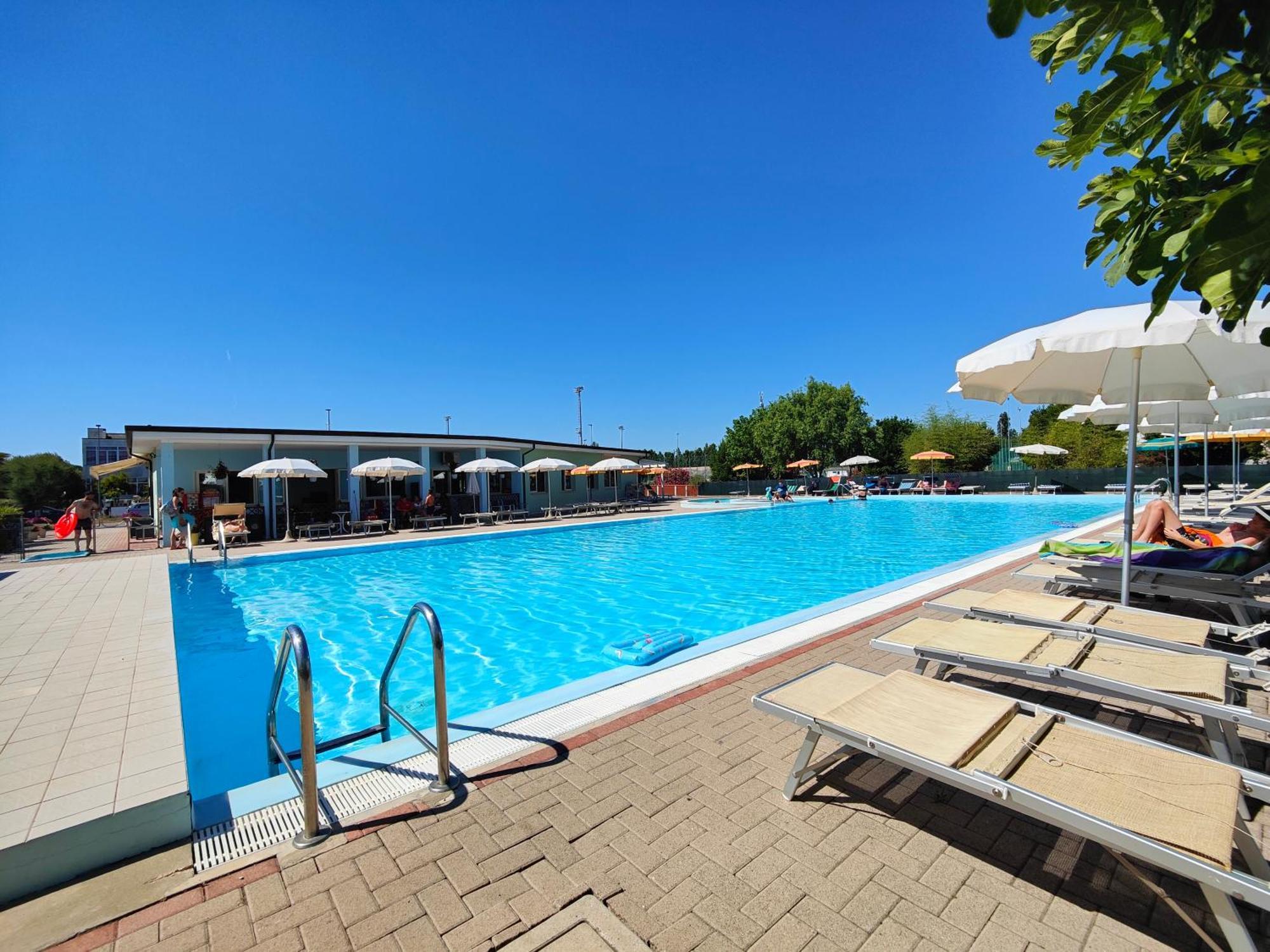 Long Beach Village Sul Mare Spiaggia Privata Inclusa Aparthotel 2*